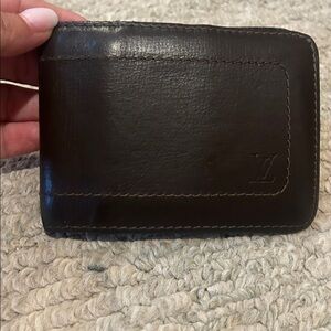 Louis Vuitton Dark Brown Leather Utah Bi-Fold wallet/Authentic